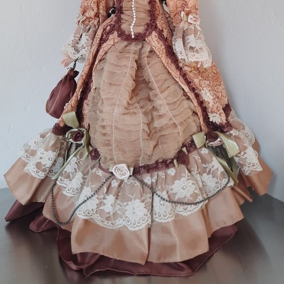 Very Pretty Victorian style Doll. No Box. - Picture 4 of 10